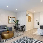 Skyline Lofts By Lovelystay Апартаменты Матозиньюш