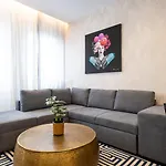 Skyline Lofts By Lovelystay *