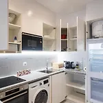 Skyline Lofts By Lovelystay Matosinhos (Porto)