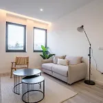 Skyline Lofts By Lovelystay Apartmán