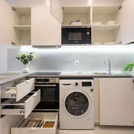 Skyline Lofts By Lovelystay