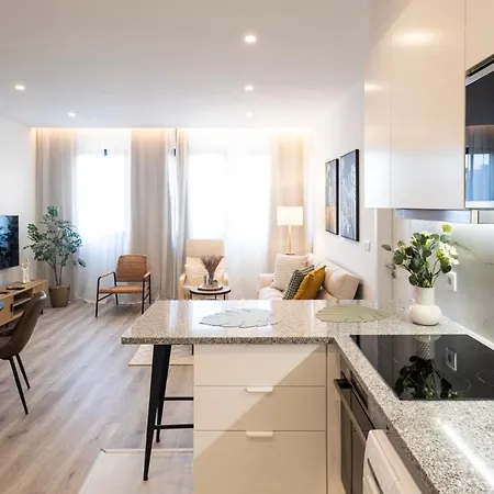 Skyline Lofts By Lovelystay *