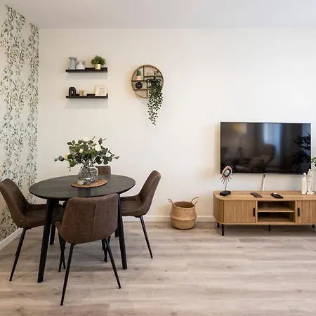 Skyline Lofts By Lovelystay