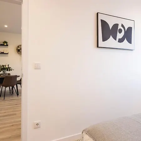 Skyline Lofts By Lovelystay Matosinhos (Porto)