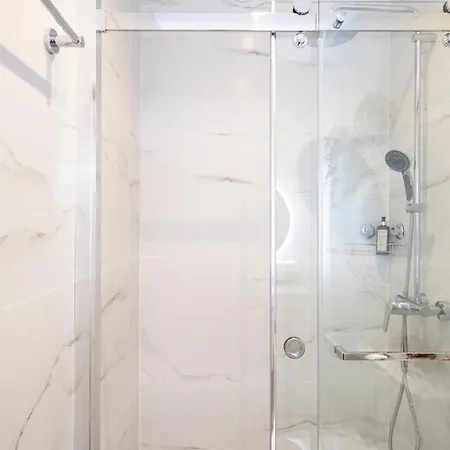 Skyline Lofts By Lovelystay