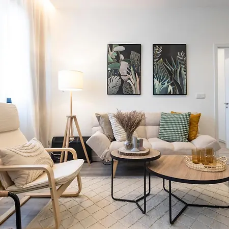 Skyline Lofts By Lovelystay Appartamento *