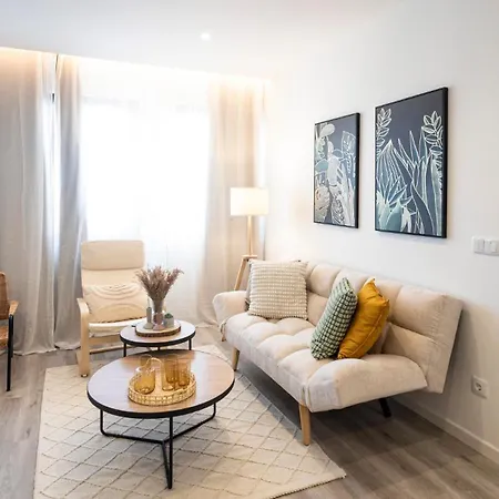 Skyline Lofts By Lovelystay *