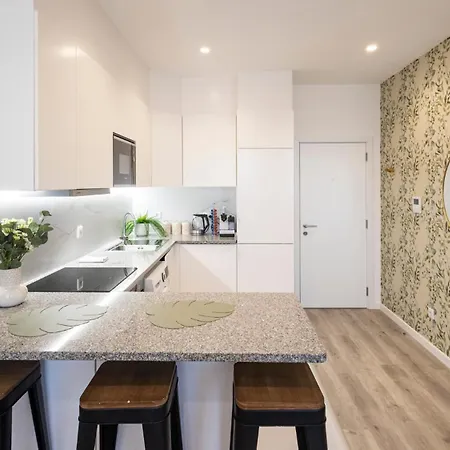 Skyline Lofts By Lovelystay