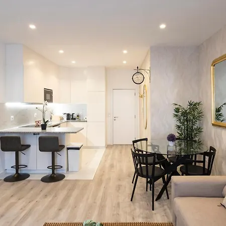 Skyline Lofts By Lovelystay Lejlighed *