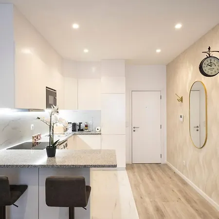 Skyline Lofts By Lovelystay Appartamento