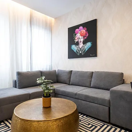 Skyline Lofts By Lovelystay *