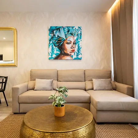 Skyline Lofts By Lovelystay