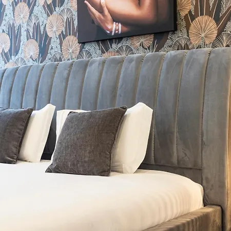 Skyline Lofts By Lovelystay Matosinhos (Porto)