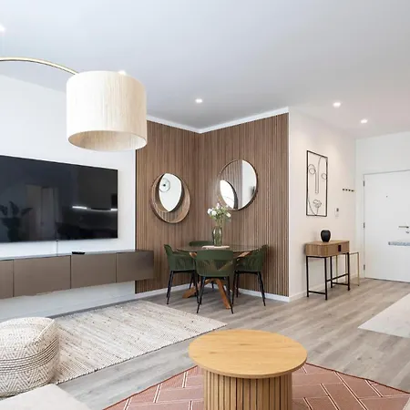 Skyline Lofts By Lovelystay Matosinhos (Porto)