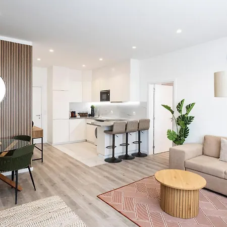 Skyline Lofts By Lovelystay Lejlighed *