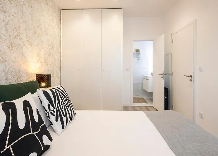 Skyline Lofts By Lovelystay * Матозиньюш