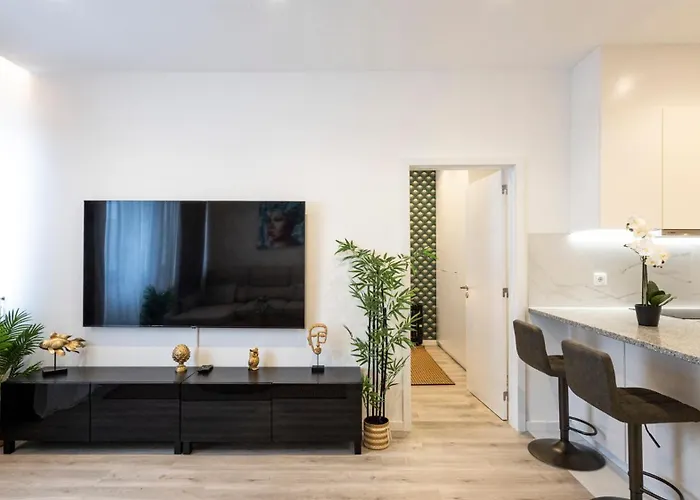 Skyline Lofts By Lovelystay Апартаменты *