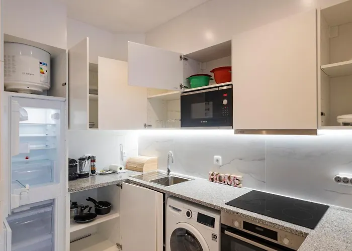 Skyline Lofts By Lovelystay Апартаменты