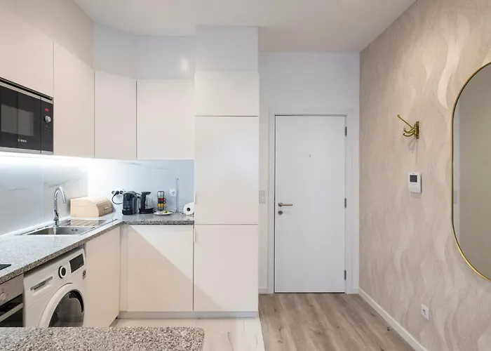 Skyline Lofts By Lovelystay Апартаменты *