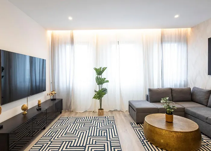 Skyline Lofts By Lovelystay Апартаменты