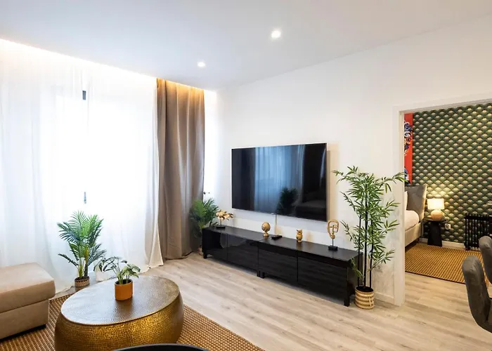 Апартаменты Skyline Lofts By Lovelystay