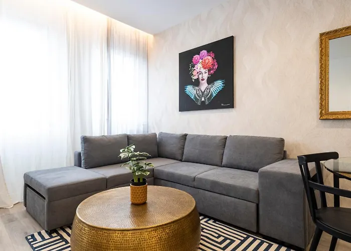 Skyline Lofts By Lovelystay *