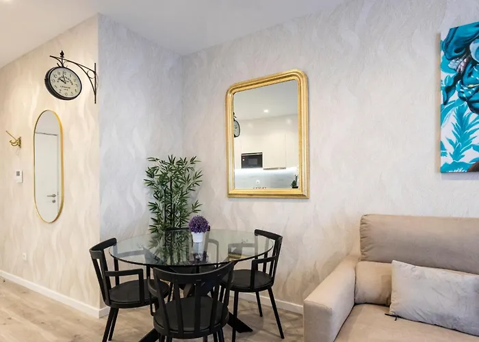 Skyline Lofts By Lovelystay Апартаменты *