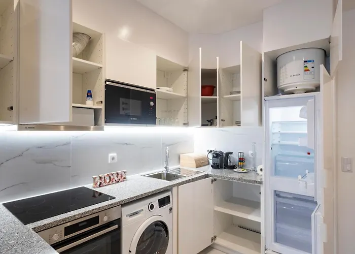 Skyline Lofts By Lovelystay Матозиньюш