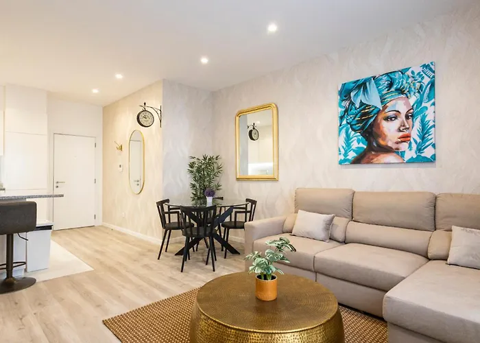 Skyline Lofts By Lovelystay Апартаменты